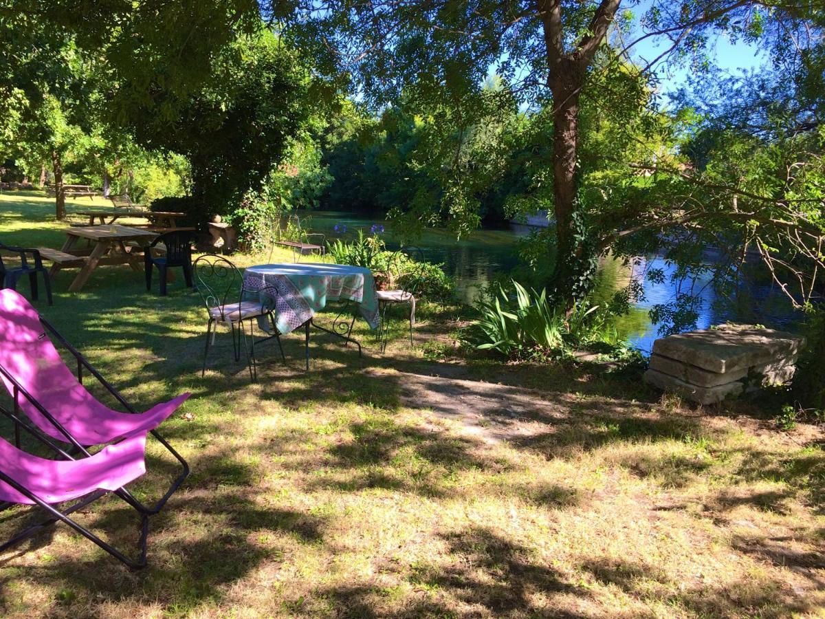 Bed and Breakfast Mas Le Pont Des Aubes LʼIsle-sur-la-Sorgue Zewnętrze zdjęcie